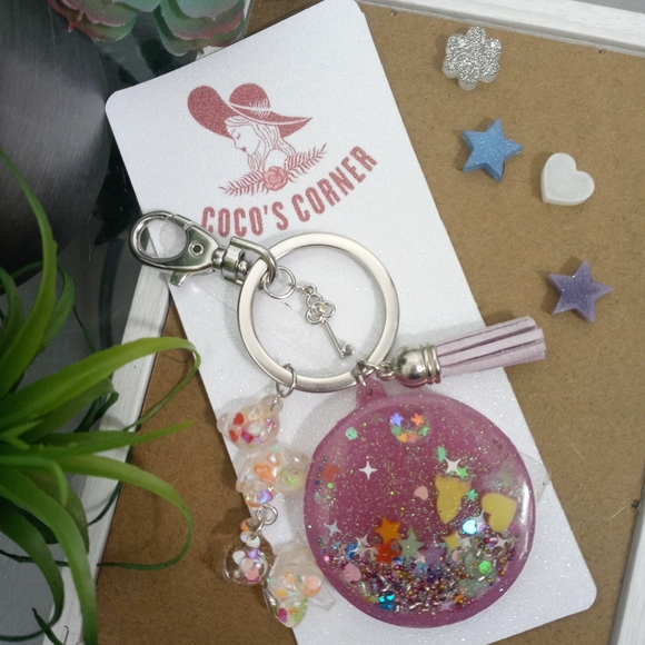 Fun liquid waterfall shaker resin keychain - Picture 4 of 12